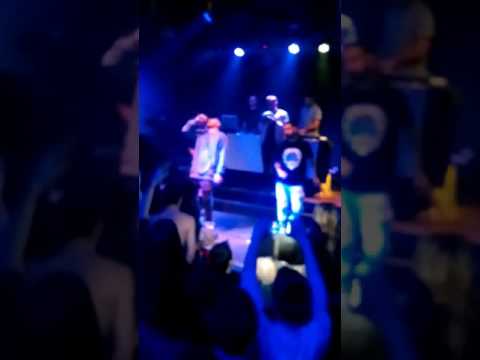 μονιμος κατοικος    on stage μαζι  με smuggler + hawk