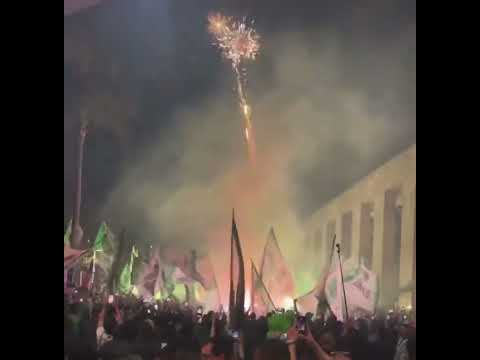 "Banderazo de la hinchada de Atlético Nacional en São Paulo" Barra: Los del Sur &bull; Club: Atlético Nacional