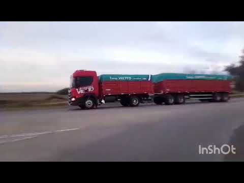 CAMIONES EN AUTOVIA NACIONAL 19 , SAN FRANCISCO , CORDOBA , ARGENTINA , VIDEO 368