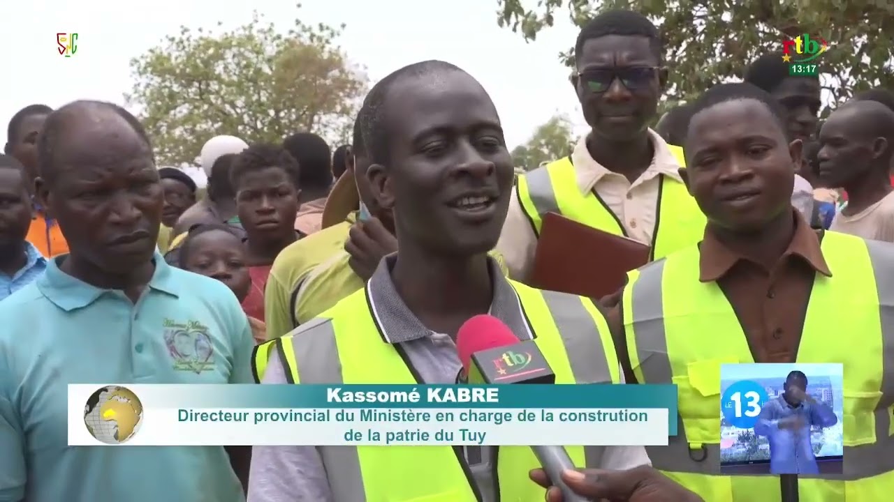 Réhabilitation de la route de Kari-PE par les habitants de la localité