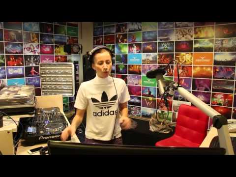 Lady Waks In Da Mix #350 (14-10-2015)