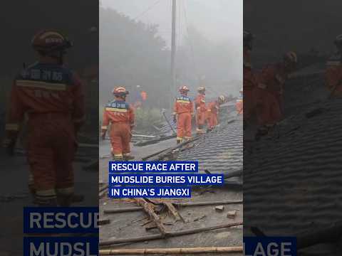 Rescue race after mudslide buries village in China's Jiangxi #worldnow
