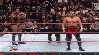 Download lagu Triple H & The Rock w/ Chyna & Shane McMahon vs The Big Show - RAW IS WAR 5/4/99 (1/2) mp3