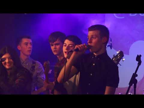 Behind The Noise - Holy Clash - 50/50