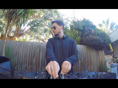 Gabriel Moraes - Backyard Sessions 02 (Red Moon Live Stream)