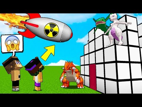 ATOMIC BOMB vs. LEGENDARY POKEMON CASTLE! - Minecraft ITA
