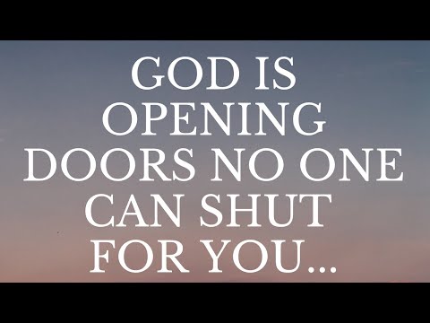 YOUR SEASON IS CHANGING | GOD IS OPENING DOORS NO ONE CAN SHUT FOR YOU | Powerful Motivational Video