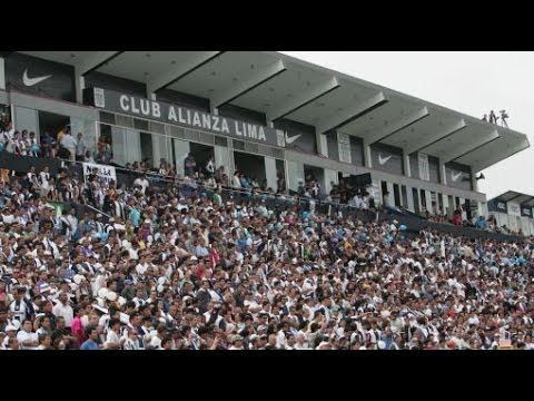 "Alianza Lima (Con Subtitulos) | Canciones de hinchadas - Canciones de Futbol" Barra: Comando SVR &bull; Club: Alianza Lima