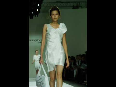 Paris Fashion Show N° 2 LIE SANG BONG