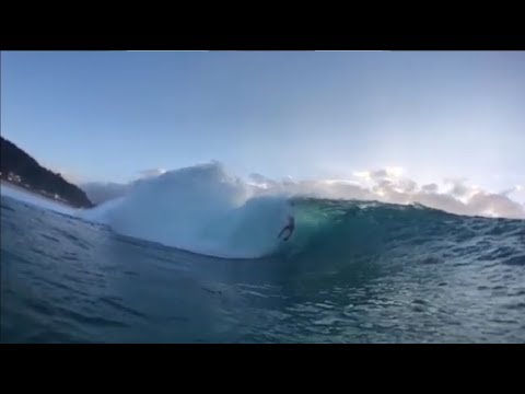 Pipeline Hawaii Low Tide Surfing Fail
