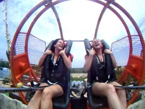 Human Slingshot Bungee Ride in Malle 2009 mit Lisa