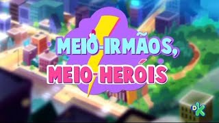 Kadr z teledysku Meio-Irmãos, Meio-Heróis [50/50 Heroes tekst piosenki 50/50 Heroes (OST)