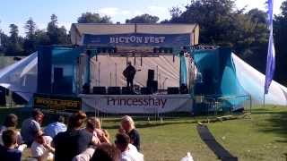 Kal Lavelle - Shivers