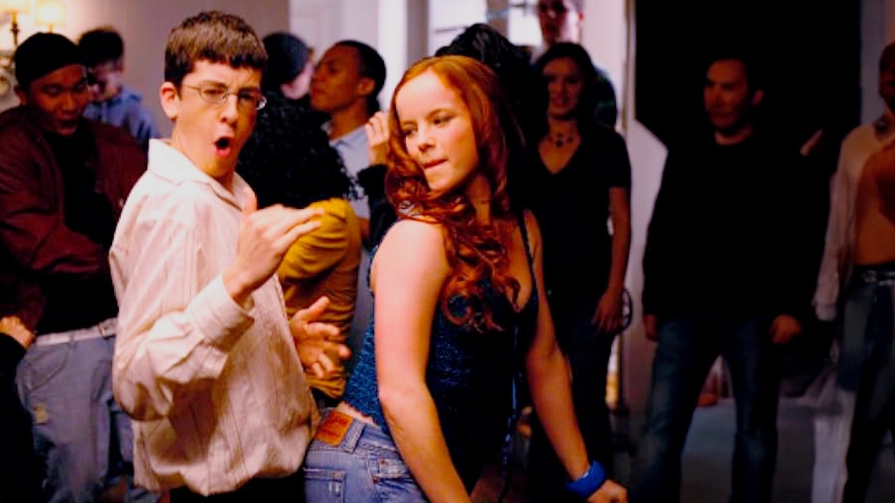 Esses Garotos Querem Dar Uma Relaxada Antes de Ir Pra Faculdade e Vão Fazer Tudo Pra conseguir Isso