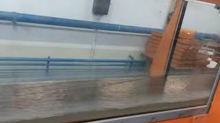 Tilting flume apparatus in fluid mechanics laboratory.😌