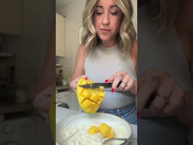 Vídeo relacionado con Quamtrax Nutrition - Protein LOOPS - Caja de 10 uds - Snack proteico, sin azúcares añadidos y crujiente. (10, Chocolate Blanco)