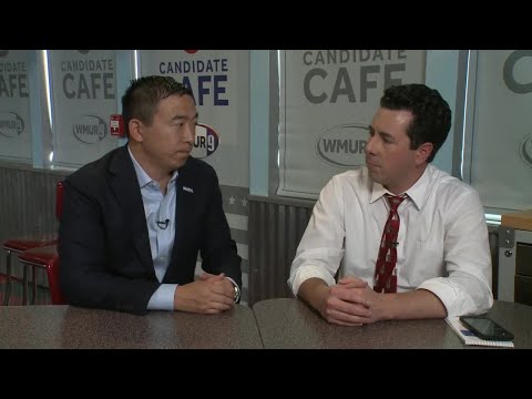 '徑'播客。Andrew Yang在'候選人咖啡館'活動後發表了彈劾調查的講話。 ('The Trail' podcast: Andrew Yang addresses impeachment inquiry after 'Candidate Cafe' event)