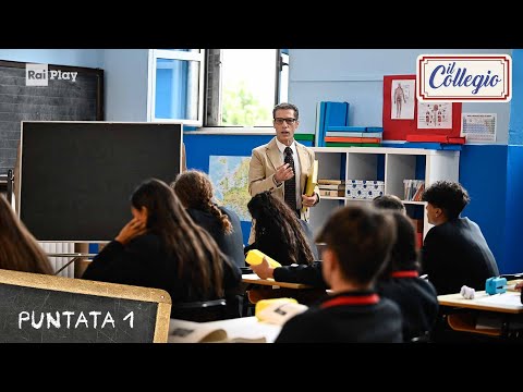 Il prof. Maggi “sfida” i collegiali con il tema di Italiano - Prima Puntata - Il Collegio 8