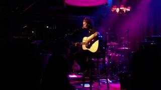 Ben Howard - Bones / Live @ Papiersaal 14.11.2011