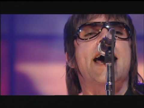 Oasis - Stop Crying Your Heart Out (Live Top Of The Pops 2002) (Remastered) HD