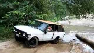 preview picture of video 'Alcides Semana Santa 2007 Range Rover (Pozo del Cura)'