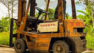 Old Forklift Trucks Restoration Project // TOYOTA Forklift Engine Repair