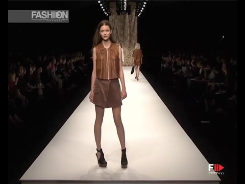 "BETTY JACKSON" Autumn Winter 2010 2011 London by Fashion Channel