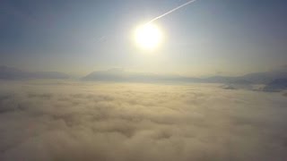 preview picture of video 'Echizen Ono Castle Clouds Aerial View'