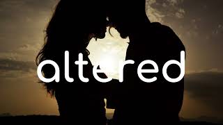 Joe Weller - Dark Paradise (ft. Loula)