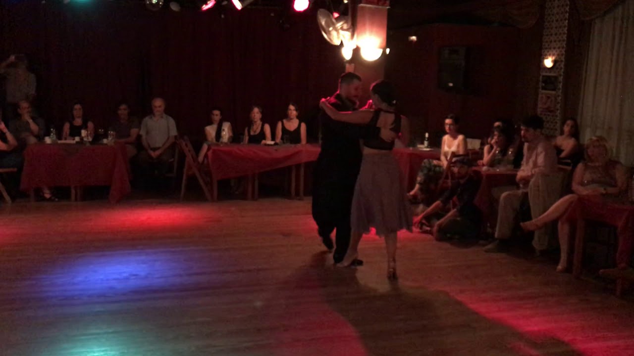 Adrián Luppi y Anita Escobar - 2 - "Un Infierno"