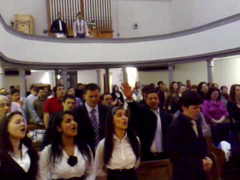 cantare comuna cu biserica (2).mp4