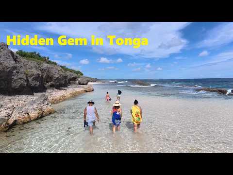 Abbiamo trovato una spiaggia segreta e l'abbiamo avuta tutta per noi! 🏝️