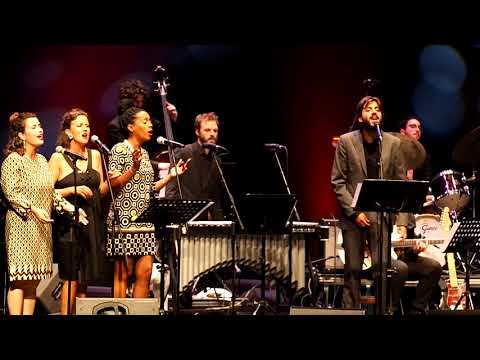 Orquestra Jazz de Leiria + Salvador Sobral - "I Can't Stop Loving You"