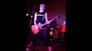 Michale Graves- Shoestring