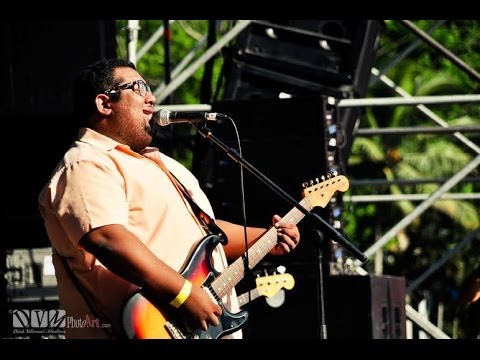 Llevarte a Marte - Al Caminar (Panama Version)