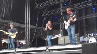 Eppu Normaali. Kun jatsia kuunneltiin. Oulu 1.7.2012