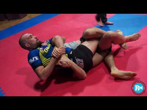 Chris Fensom vs Josh Moorby, Submitting Things 16 man no-gi sub only tournament Round 1