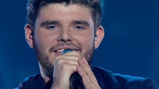 LLOYD MACEY DELIVERS the BEST PERFORMANCE of the Night with City of Stars - WEEK 1 LIVE SHOWS