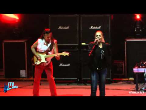 Karel Gott rock show - Ráno jedu dál (Košice 2015)