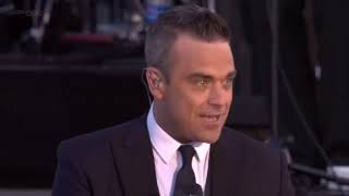 Robbie Williams - Let Me Entertain You/Mack The Knife at the Diamond Jubilee Concert