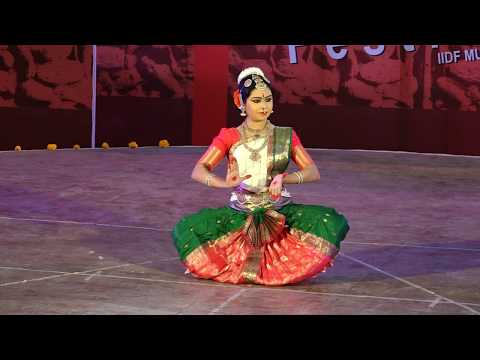 Devi shlokam by Pooja Hirwade | Bharatanatyam | IIDF