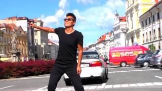 Dancing in the Czech Republic (Maluma - Temperatura) By Carlos Flores Q.
