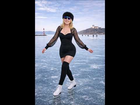 Loop Feat. Katarina Witt, Melanie, Joan Faulkner & Linda Rocco - Skate With Me