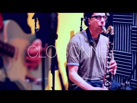 Videoclip de Cloisonné (Live Studio Version) — They Might Be Giants