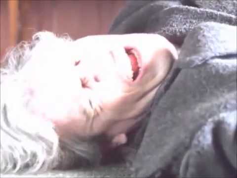 afbeelding Poltergeist the legacy  baby scene