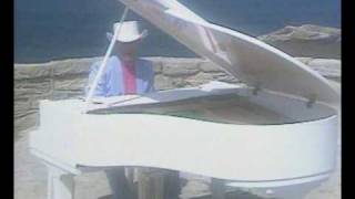 Elton John- Blue Eyes (Video)