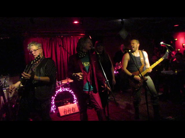 Parlour Bells - Never Let 'Em Hold Ya Back! (RB4) (Remix Stems)