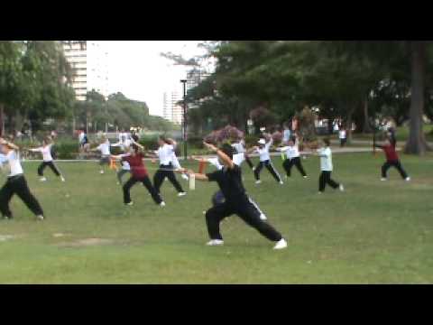 Taiji 32 Sword by Master Daniel Tan