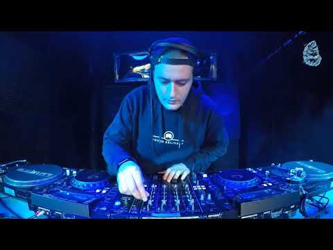 The Blue Oyster: LINCOV / 01.06 / 19:15 – 20:15