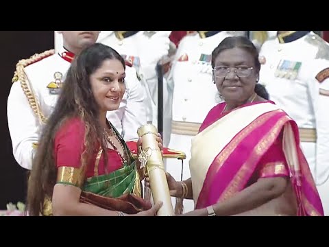 Actress Shobana Received Padma Bhushan Award | TFPC